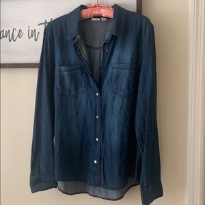 Denim snap button top!